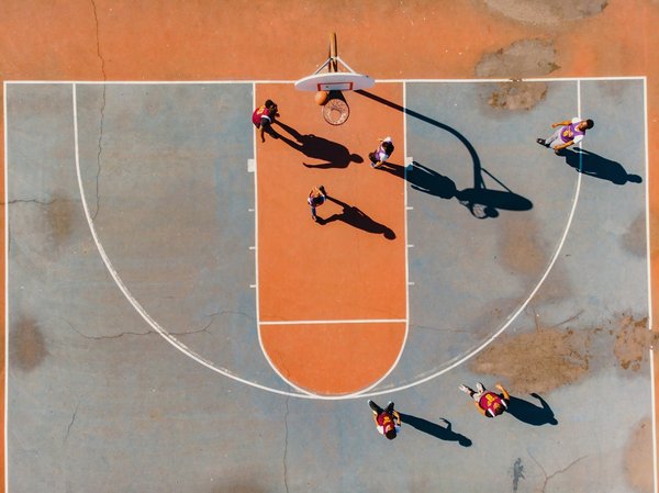 How Can Tactical Games Model Be Applied to Teach Strategic Thinking in Basketball?