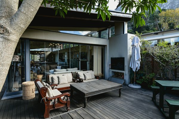 Essential home improvement tips for a cozy autumn feel